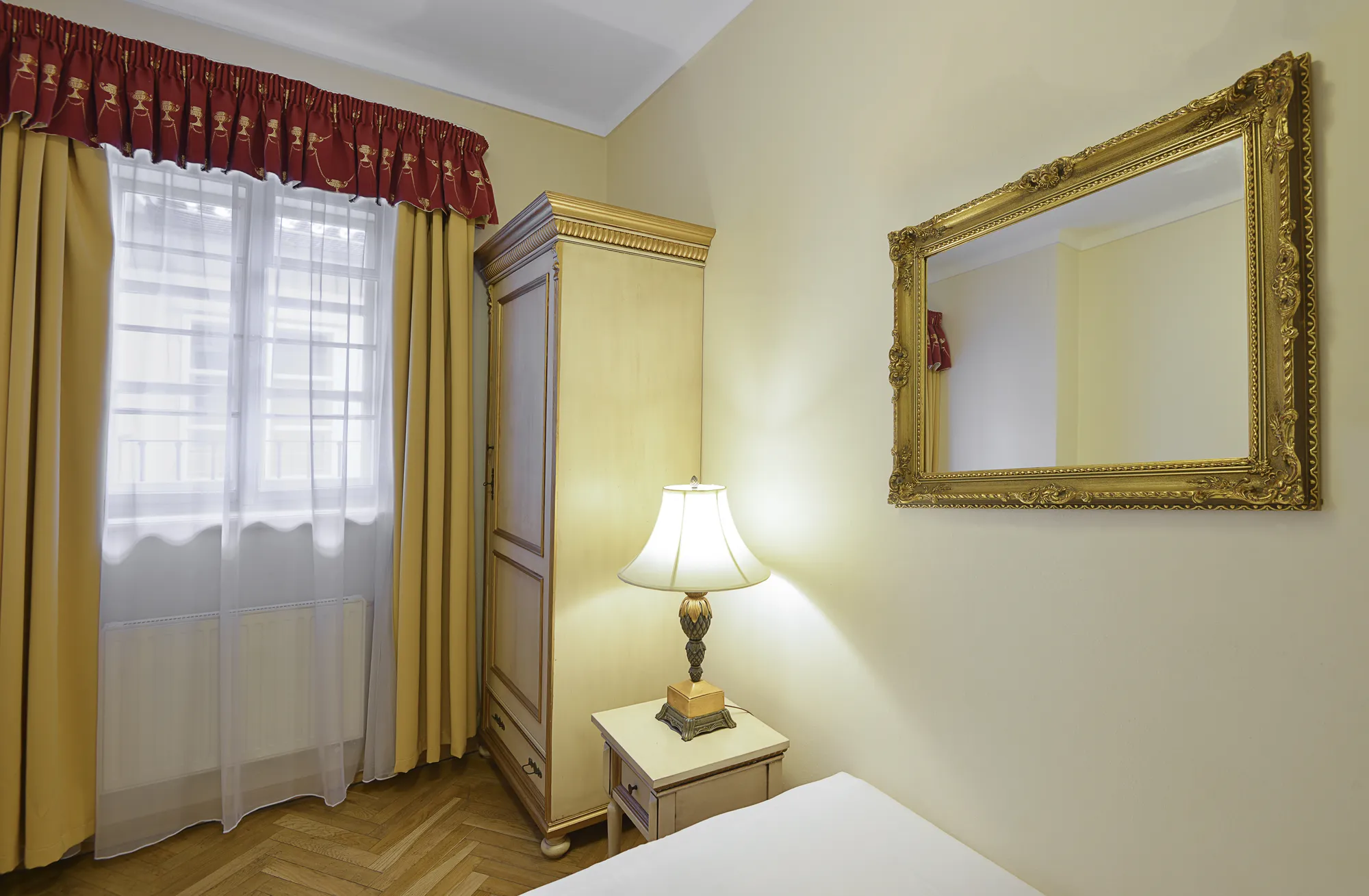 Deluxe Room at Boutique Hotel Green Lobster