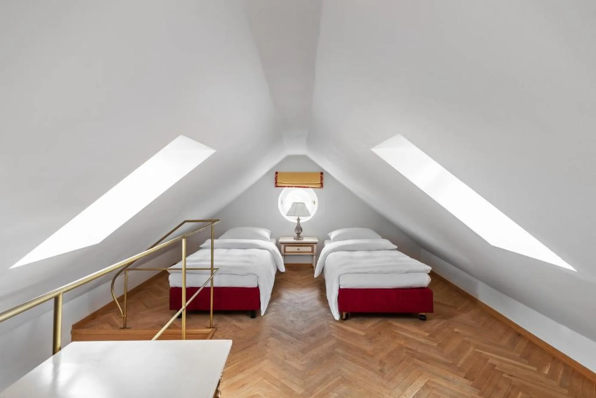Maisonette with City View gallery preview 5